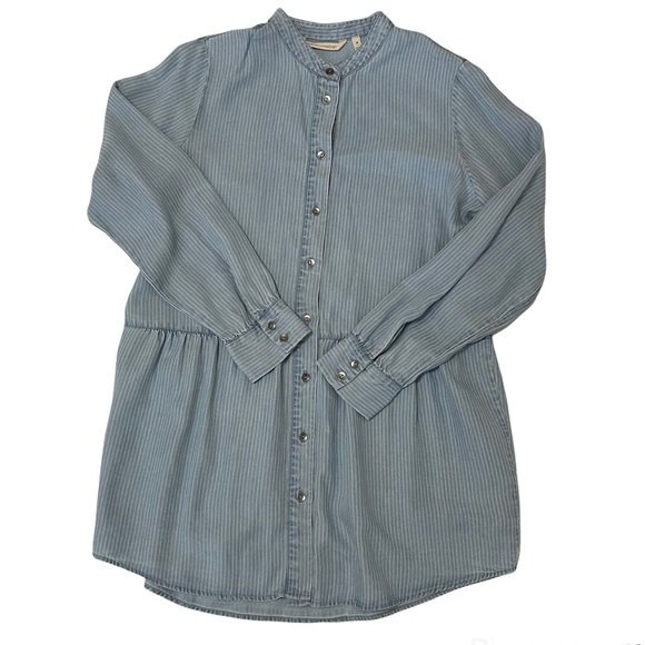 Soft Surroundings Tunic Top Soft Tencel Blue Button Up Peplum Peasant Size M - Picture 4 of 11